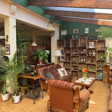 בית הארחה Folwark Nadmorska Ostoja