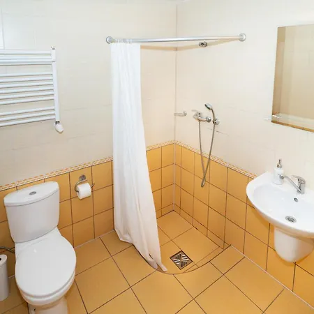 Folwark Nadmorska Ostoja בית הארחה