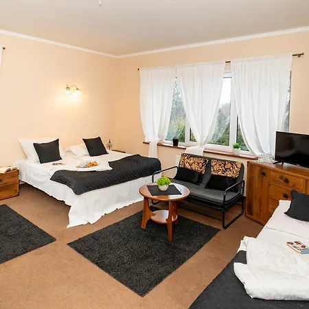 Folwark Nadmorska Ostoja בית הארחה